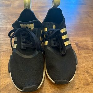 Adidas NMD‎ R1 Metallic Formstrip Women’s Sz 8 FX8833